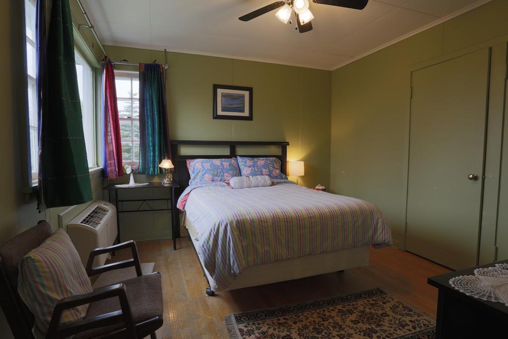 Meems Elliston B&B 外观 照片