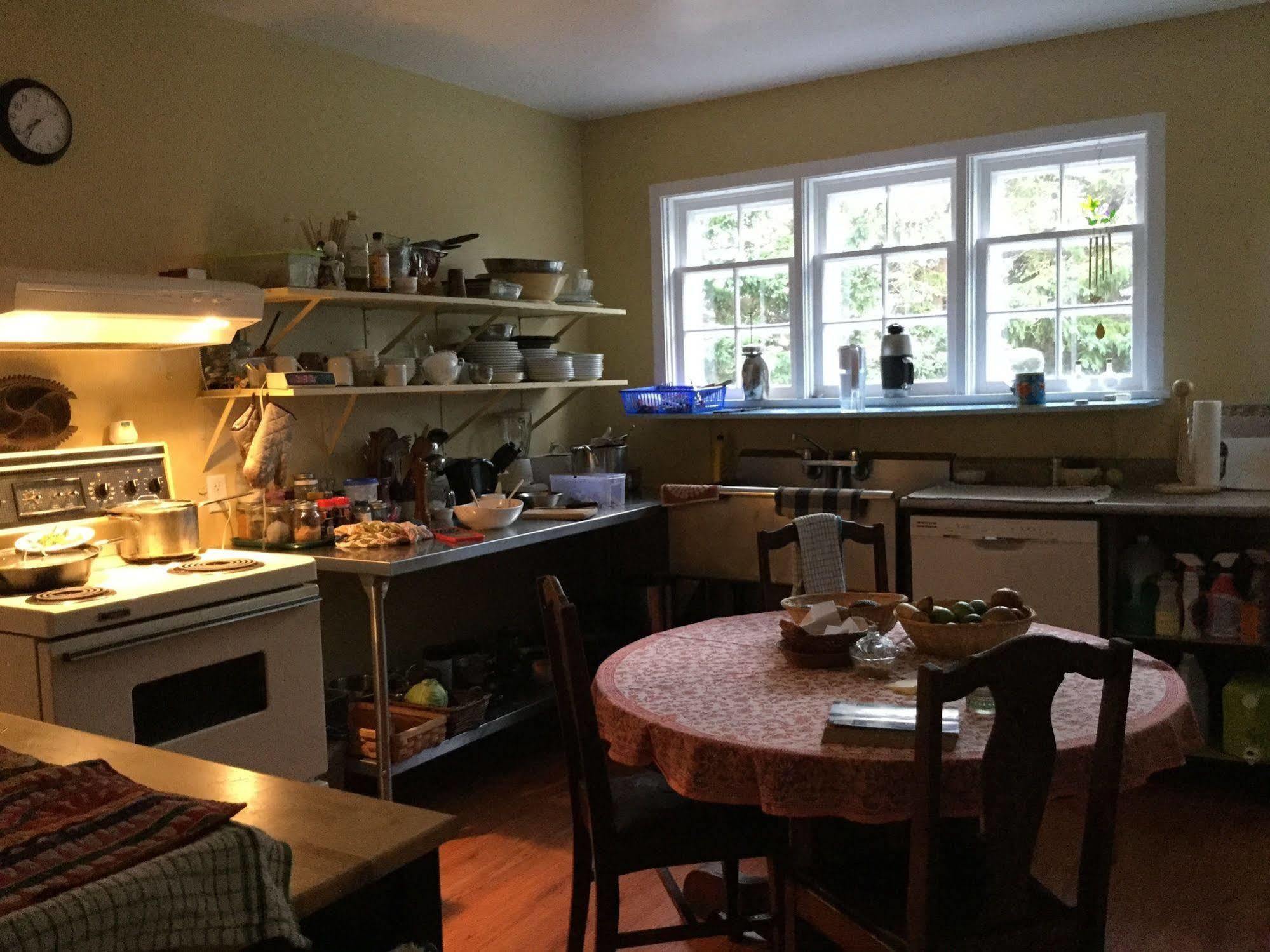 Meems Elliston B&B 外观 照片