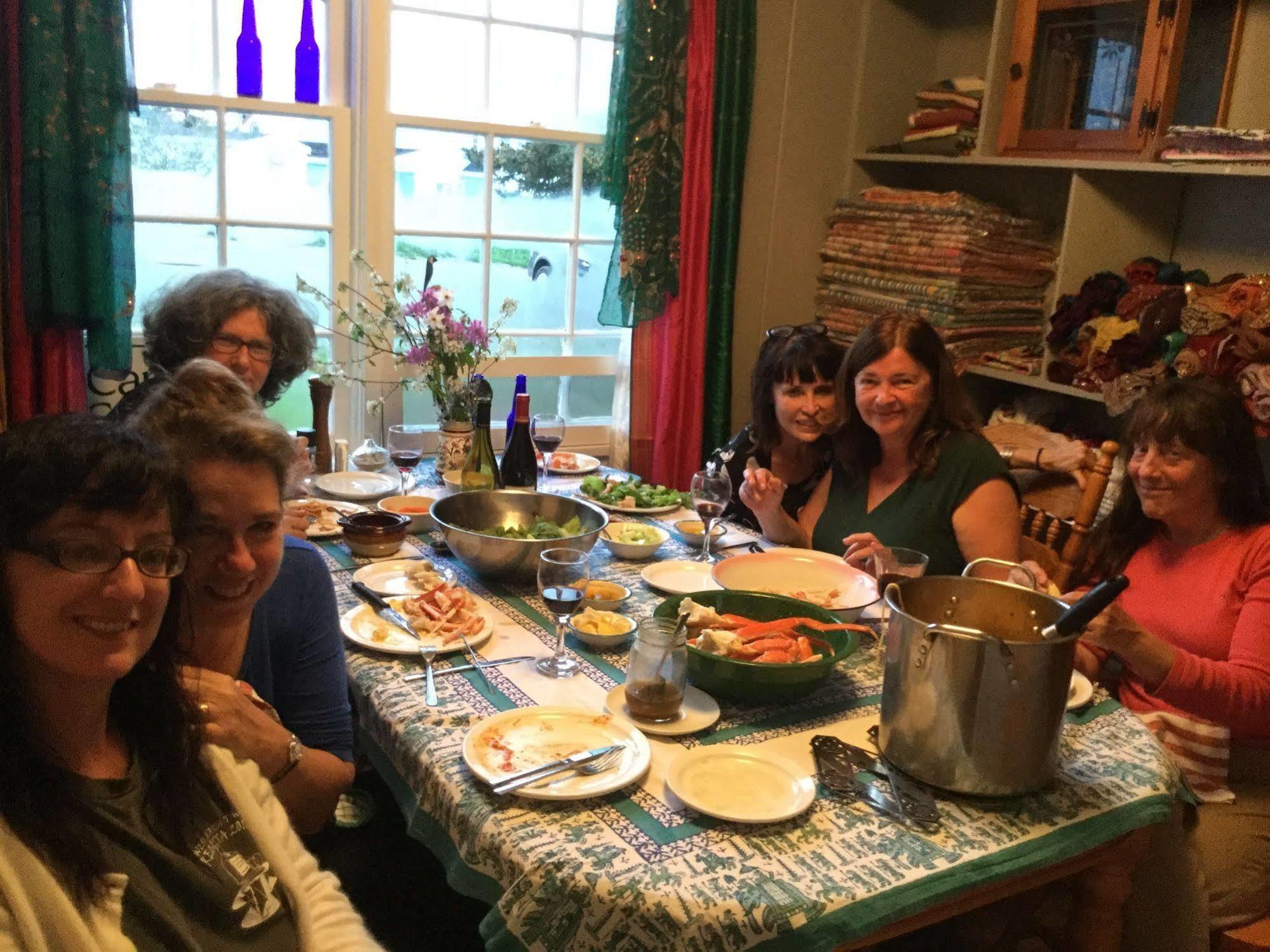 Meems Elliston B&B 外观 照片