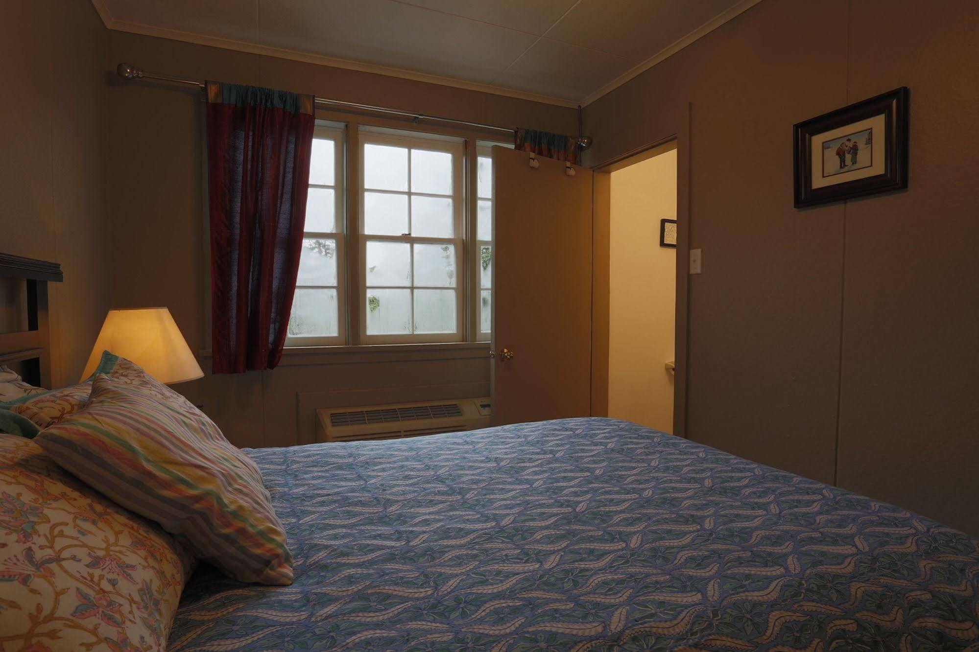 Meems Elliston B&B 外观 照片